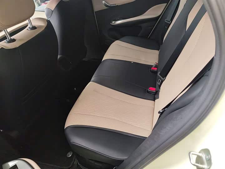 Фото 17 - BYD Dolphin