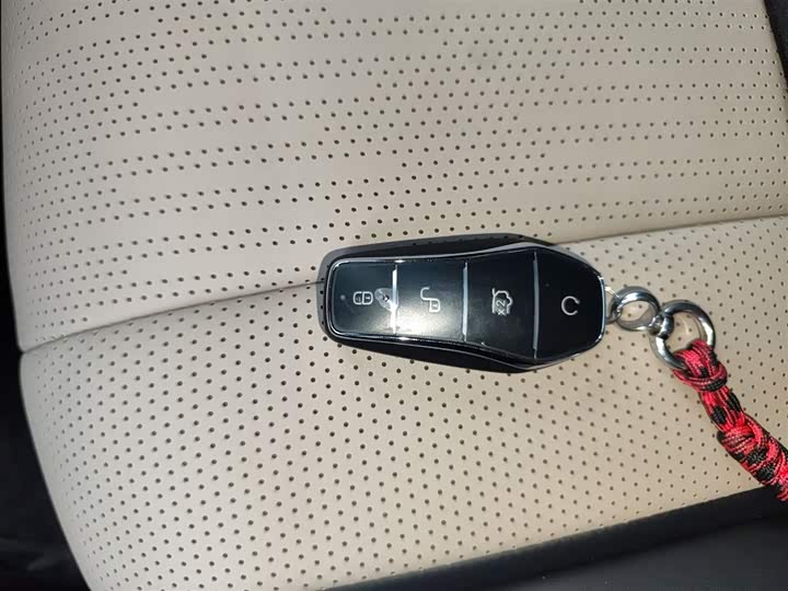 Фото 9 - BYD Dolphin