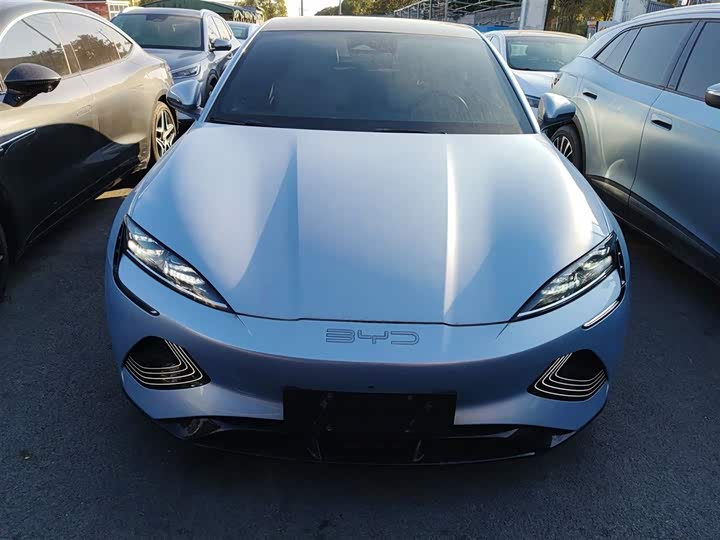 Фото 3 - BYD Seal