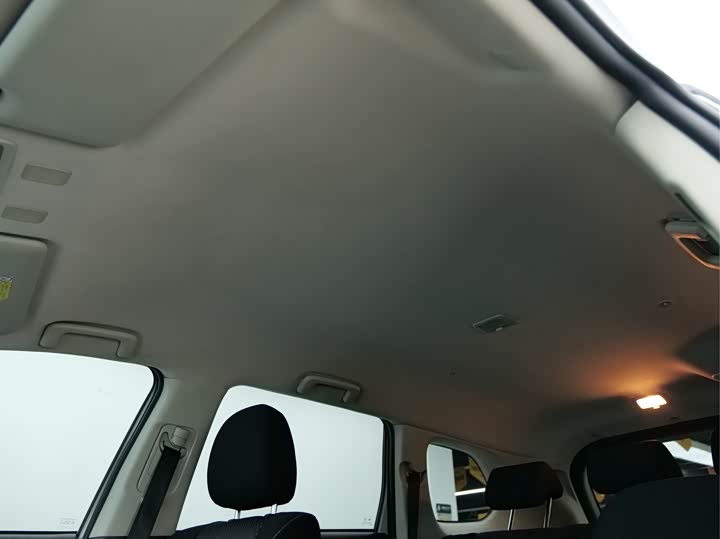 Фото 13 - Mitsubishi Outlander