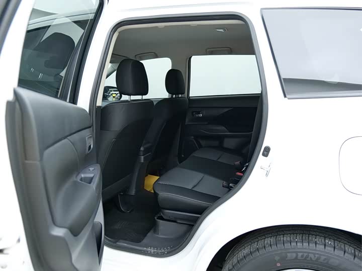 Фото 8 - Mitsubishi Outlander