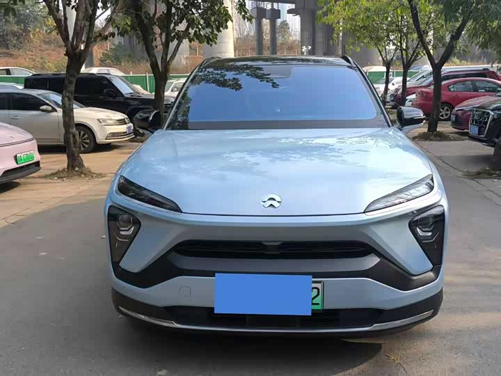 Фото 2 - Nio ES6