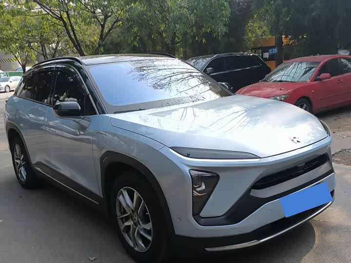 Фото 3 - Nio ES6