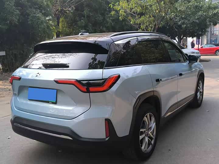 Фото 4 - Nio ES6