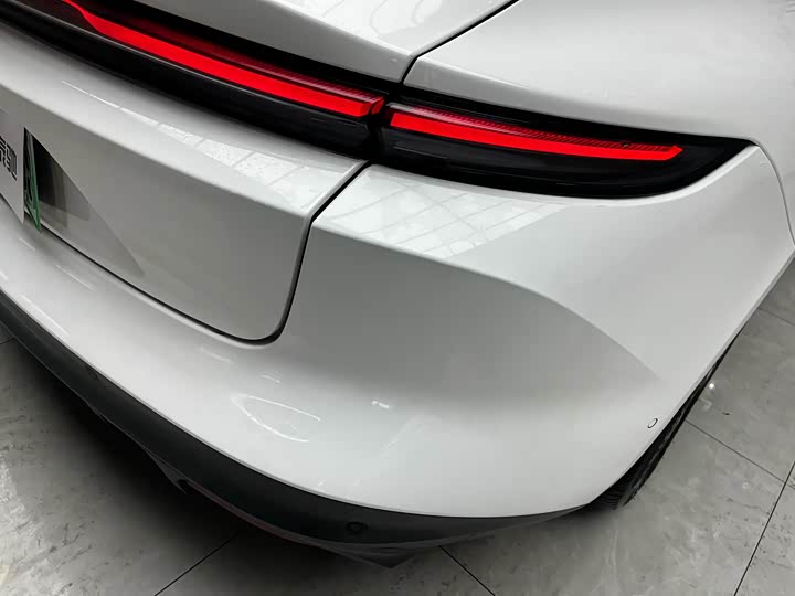 Фото 18 - Nio ET5