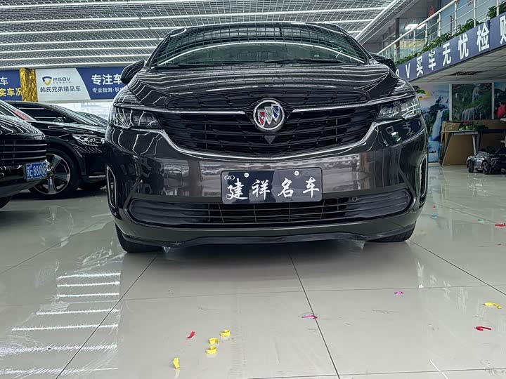 Фото 3 - Buick GL8 ES