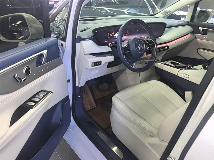 Фото 16 - Buick GL8 Hybrid