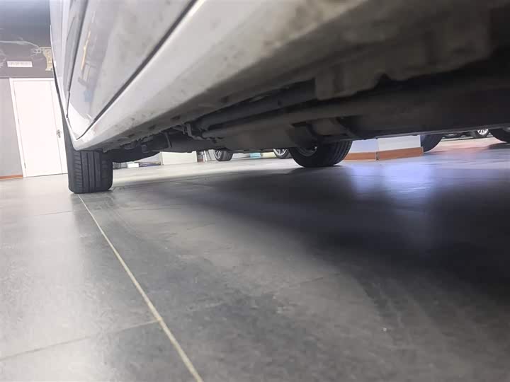 Фото 21 - Buick GL8 Hybrid