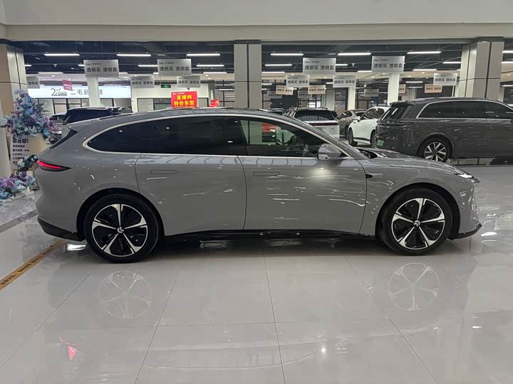 Фото 8 - Nio ET5T