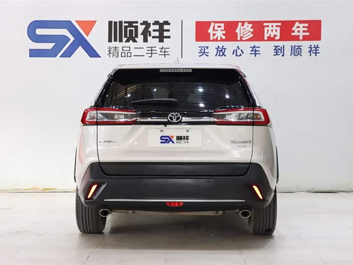 Фото 6 - Toyota Wildlander