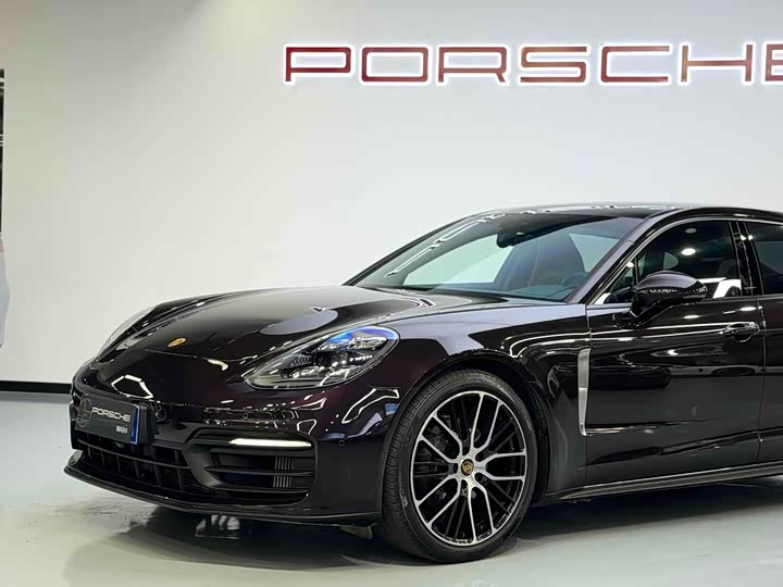 Фото 10 - Porsche Panamera