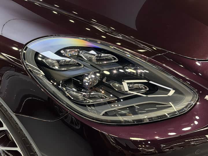 Фото 17 - Porsche Panamera