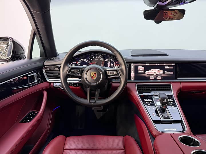 Фото 19 - Porsche Panamera