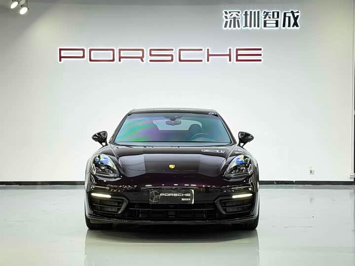 Фото 2 - Porsche Panamera