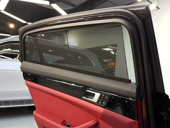 Фото 21 - Porsche Panamera