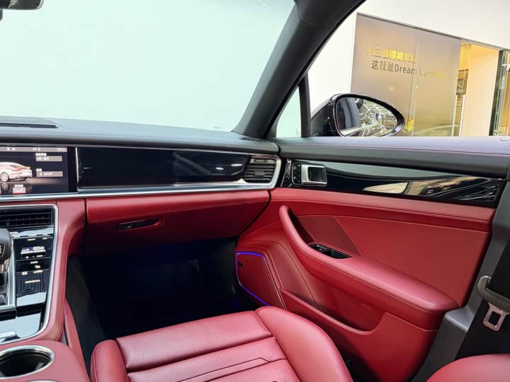 Фото 23 - Porsche Panamera