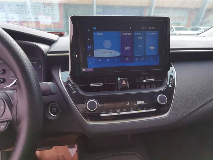 Фото 13 - Toyota Corolla