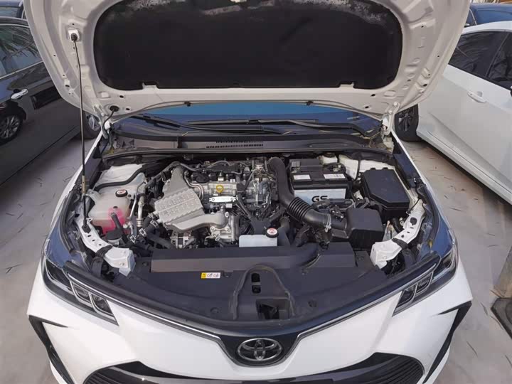 Фото 20 - Toyota Corolla