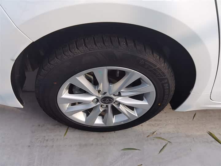 Фото 26 - Toyota Corolla