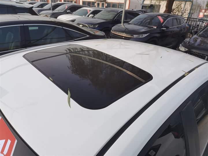 Фото 27 - Toyota Corolla