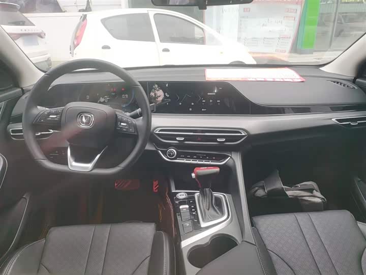 Фото 10 - Changan Eado Plus