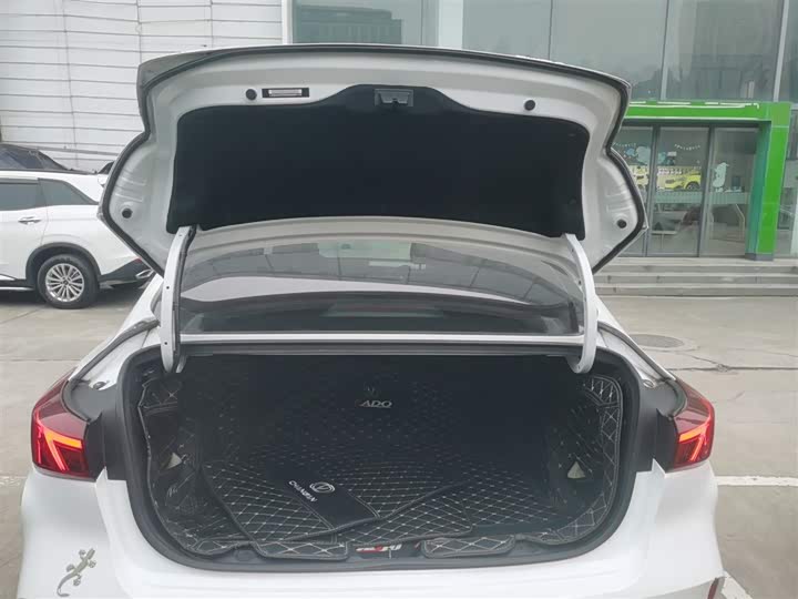 Фото 19 - Changan Eado Plus