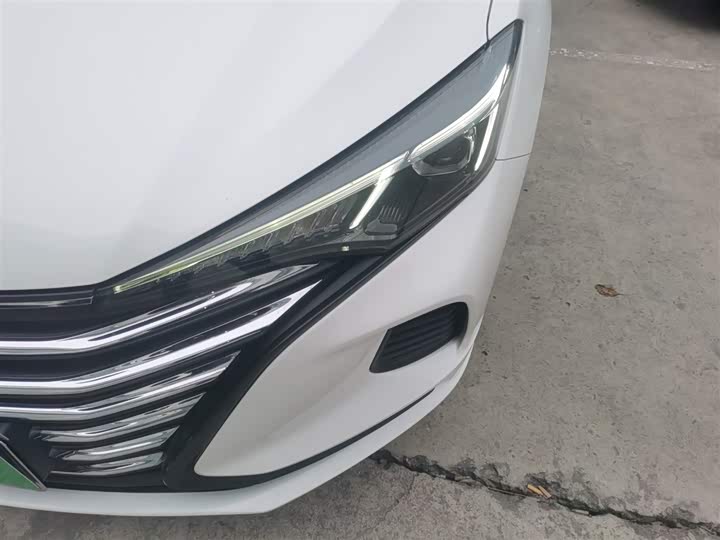 Фото 24 - Changan Eado Plus