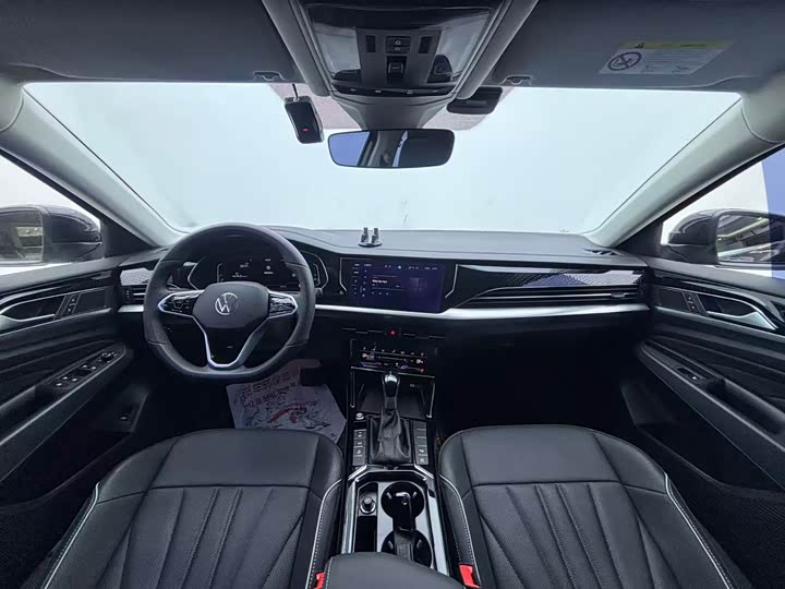 Фото 7 - Volkswagen Passat