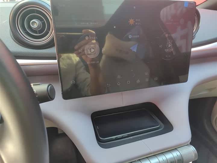 Фото 13 - BYD Dolphin