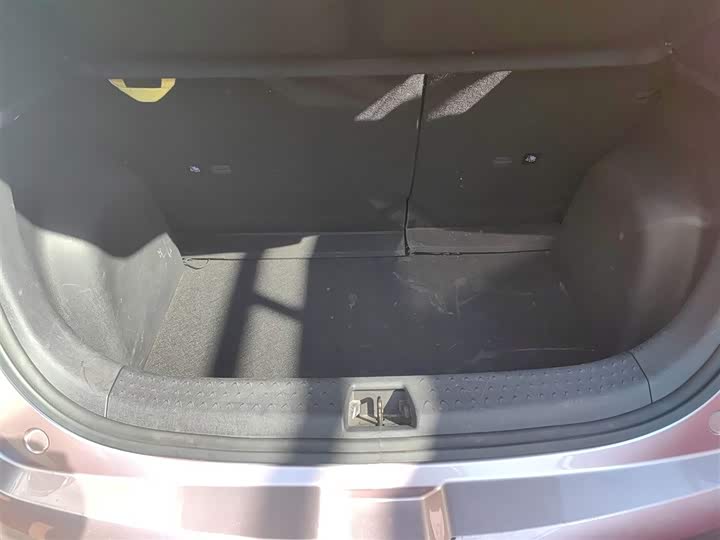 Фото 19 - BYD Dolphin