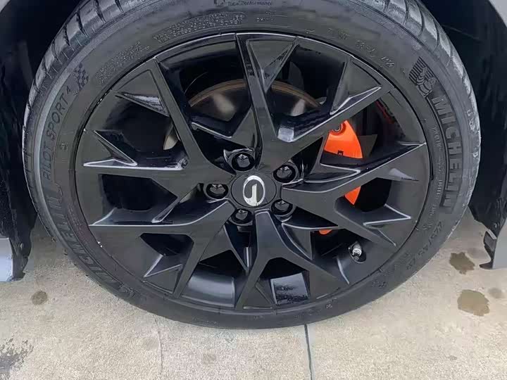 Фото 21 - GAC Trumpchi Empow R