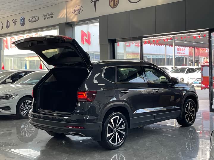 Фото 17 - Volkswagen Tharu