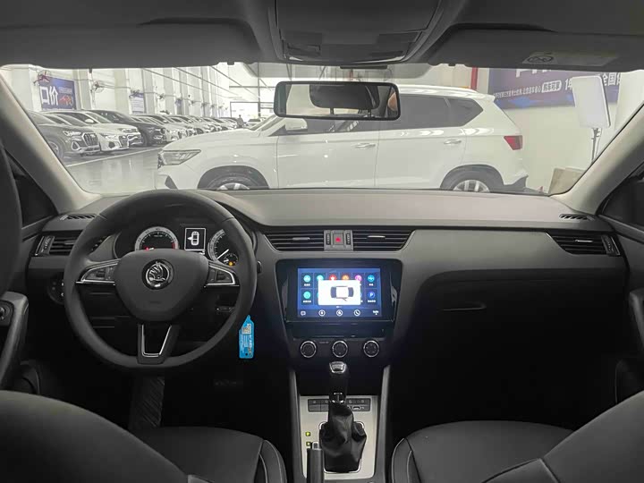 Фото 21 - Skoda Octavia Pro