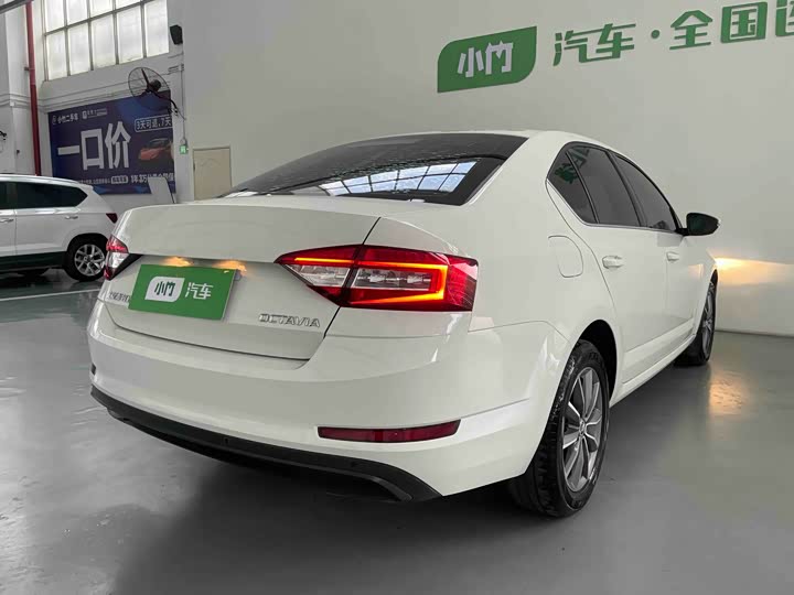 Фото 5 - Skoda Octavia Pro