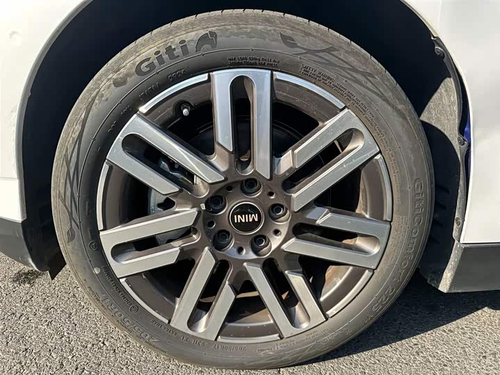 Фото 14 - Mini Cooper