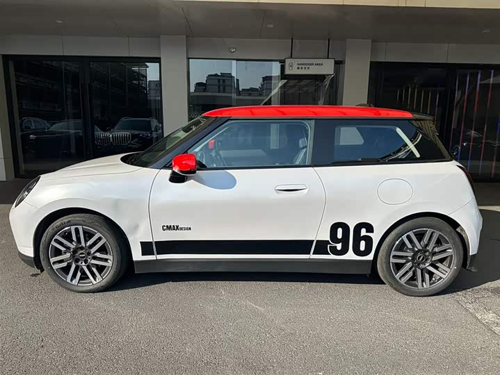 Фото 3 - Mini Cooper