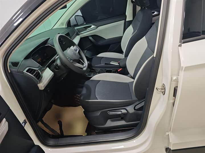 Фото 15 - Volkswagen Tharu