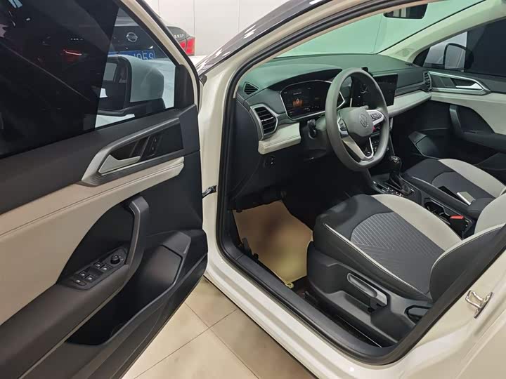 Фото 16 - Volkswagen Tharu