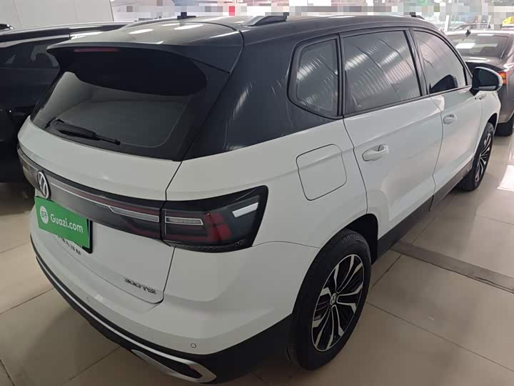 Фото 7 - Volkswagen Tharu