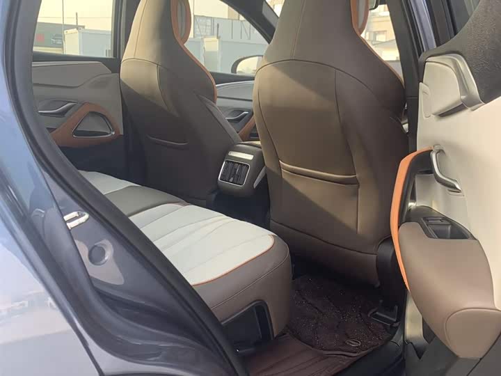 Фото 12 - BYD Song Pro Hybrid