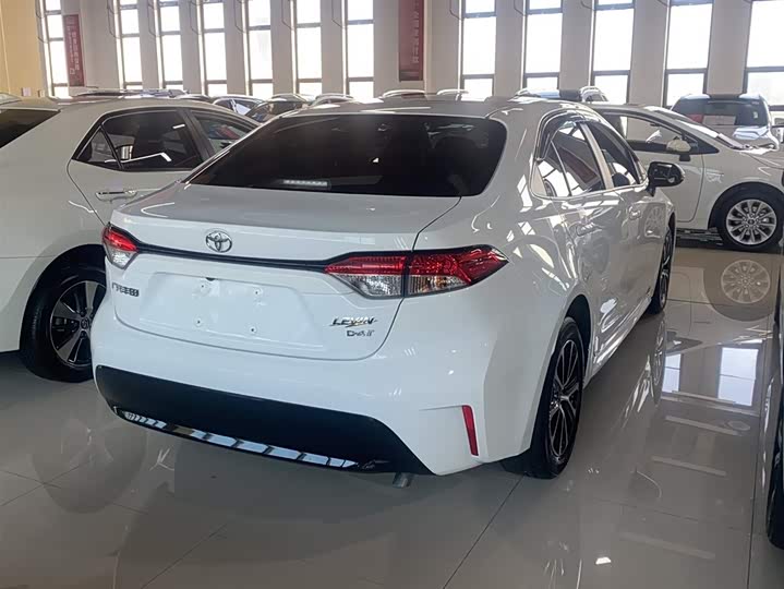 Фото 5 - Toyota Levin