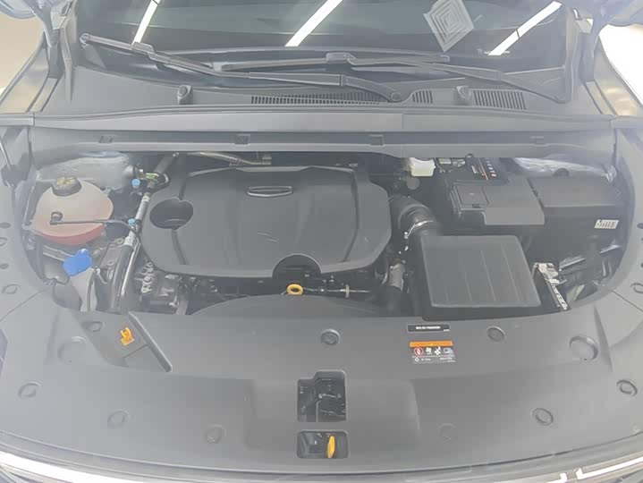 Фото 10 - Geely Atlas