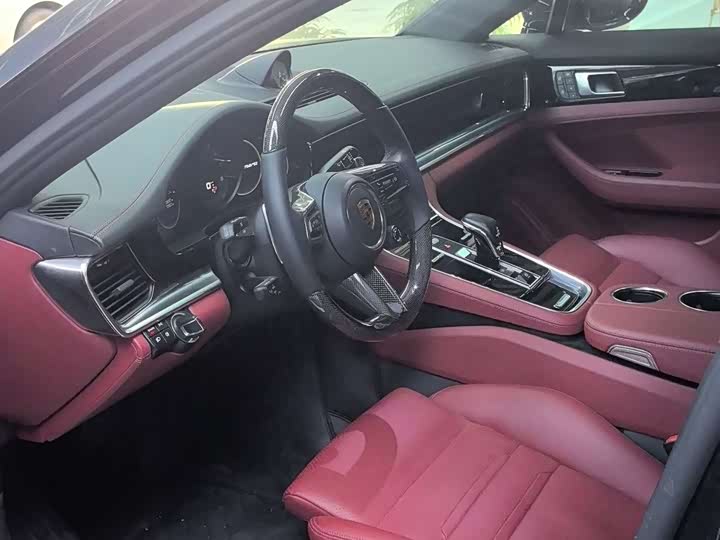 Фото 5 - Porsche Panamera