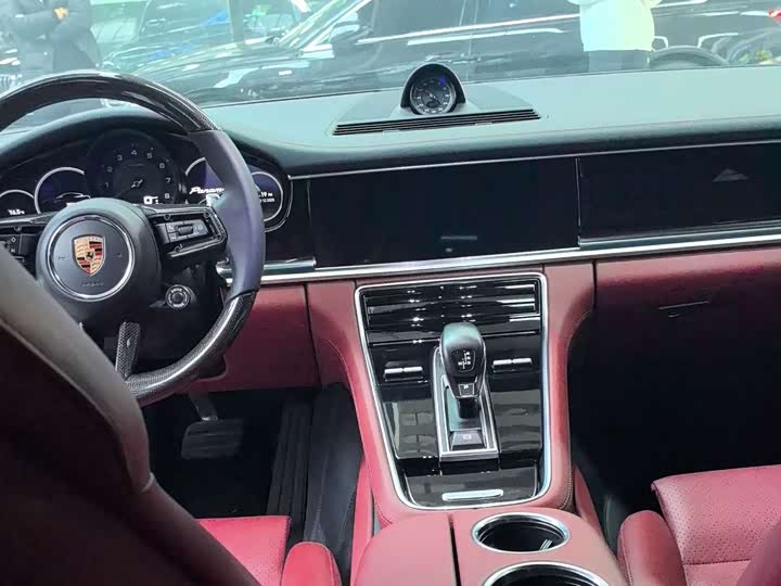 Фото 8 - Porsche Panamera