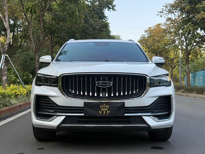 Фото 2 - Geely Monjaro