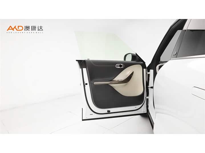 Фото 10 - Smart #1