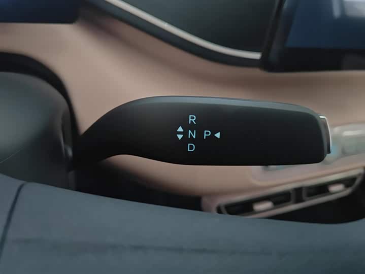 Фото 16 - BYD Seagull