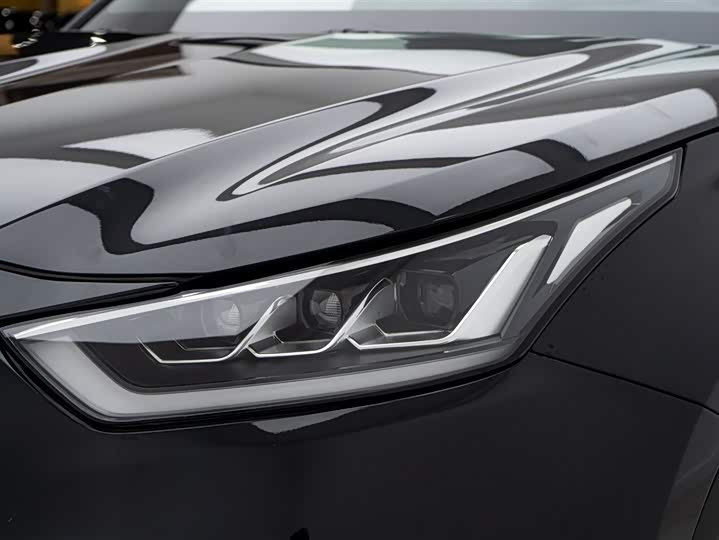 Фото 23 - Toyota Crown Kluger