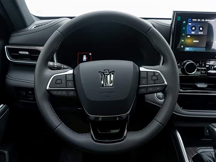 Фото 9 - Toyota Crown Kluger