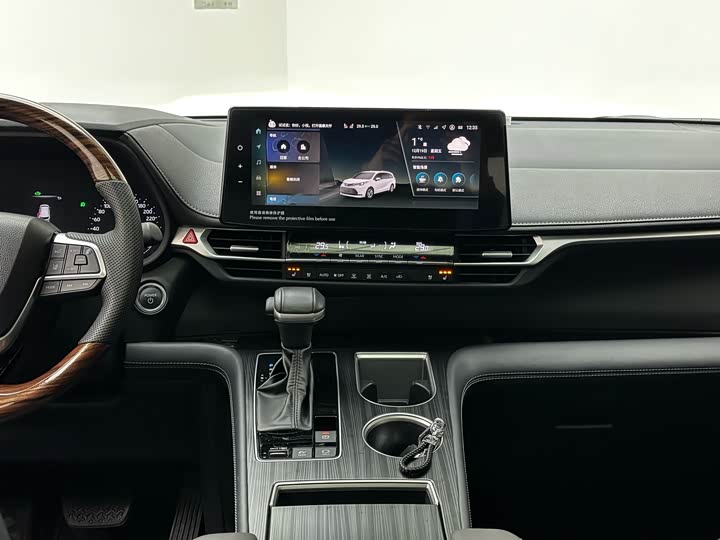 Фото 8 - Toyota Sienna